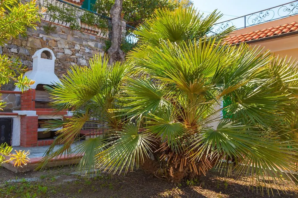 La Villetta Della Meridiana Diano Marina 0*,  Italië